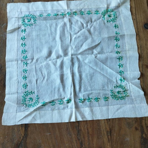 Silk scarf used with green embroidery 44x44 cm
