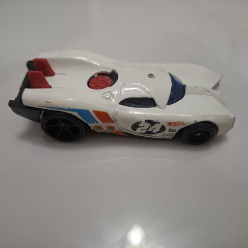 Hot Wheels set of 5 cars with white racing car gift