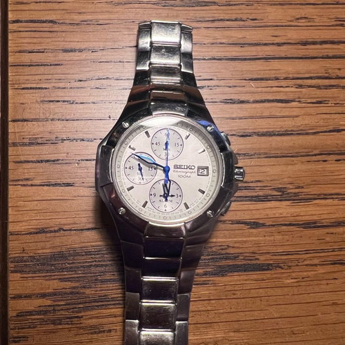 Seiko chronograph 100 m used with blue hands