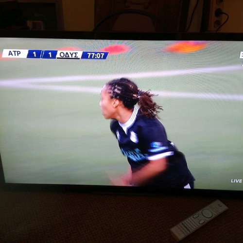 Philips 43-inch smart TV like new with remote control