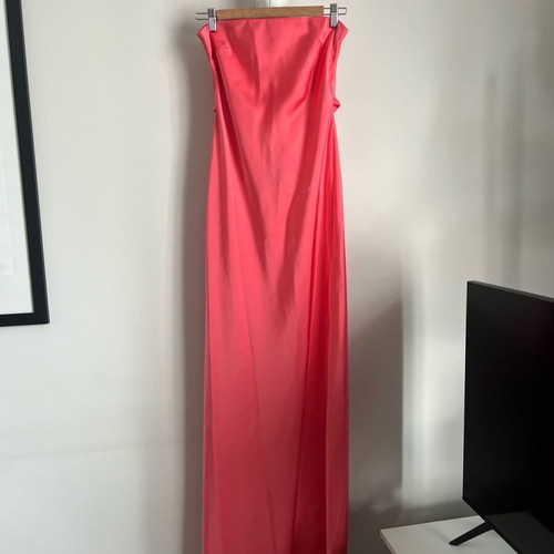 Iridescent pink dress like new, one size, strapless with ties