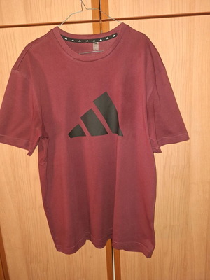 Μπλούζα Adidas σαν καινούργια, μέγεθος M