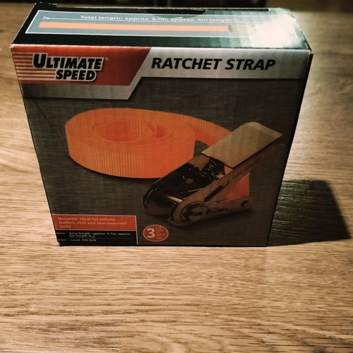 Ratchet strap safety new, in original box