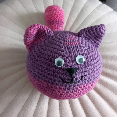 Handmade cat doll 18 cm new, cotton yarn
