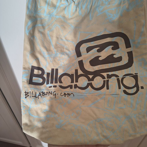 Billabong shoulder bag like new, beige with blue design