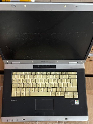Fujitsu Amilo Pro V3505 MS2192 laptop used, broken screen, no power