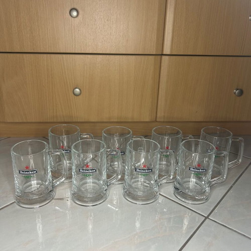 Set of 19 collectible beer glasses like new