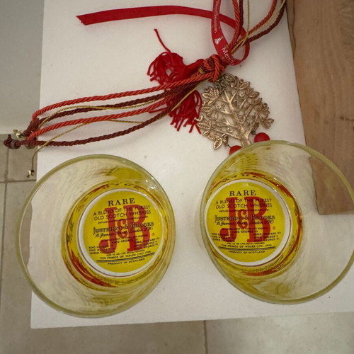 J&B vintage whiskey glass set like new, two pieces