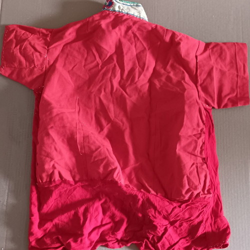 Traditional costume shirt collectible used, red, size 44