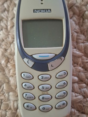 Nokia 3330 used without battery and charger