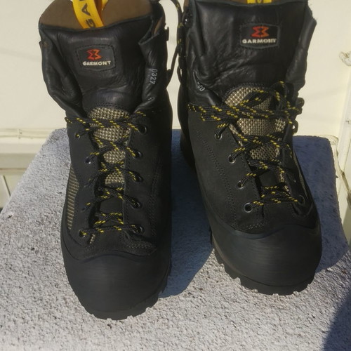 Garmont Tower GTX mountaineering boots used, size 42