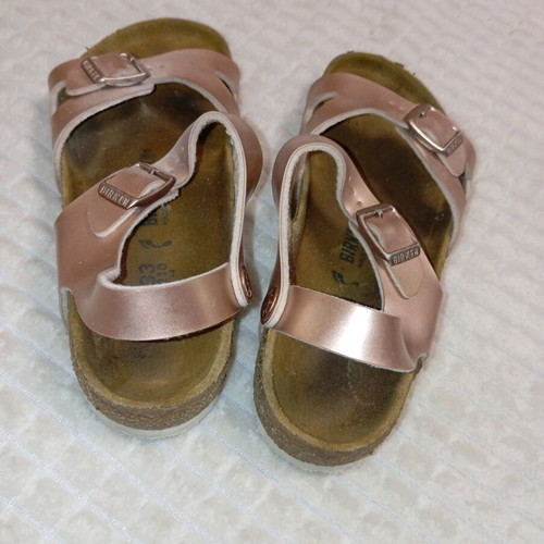 Birkenstock sandals size 33 used, pink