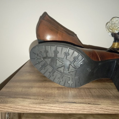 Leather ballet shoes size 39 brown like new
