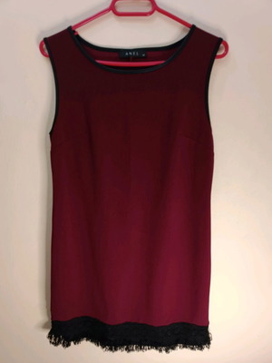 Anel Burgundy Sleeveless Dress Like New With Lace