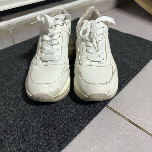 Renato Garini sneakers size 37 like new, white with beige details