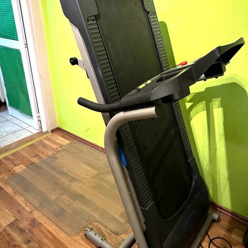 Weslo Cadence S6 treadmill used in excellent condition