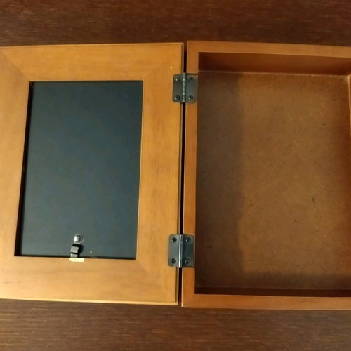 Wooden box like new with photo frame on top