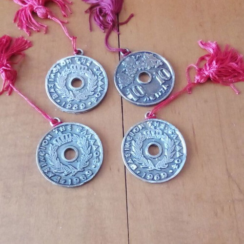 Rare charms 1969 used, set