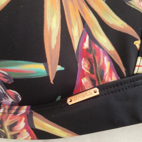 O'neill bikini size 38 like new, multicolor