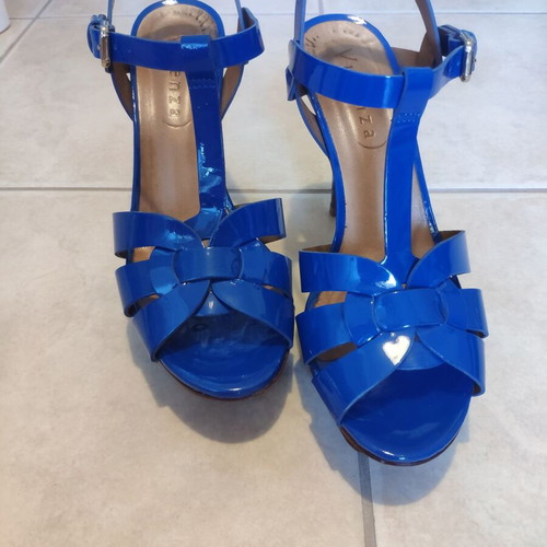 Vicenza sandals No37 blue electric new