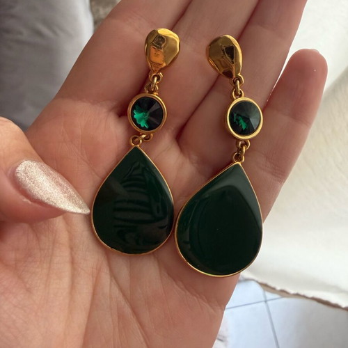 Vintage gold stainless steel earrings like new in cypress color
