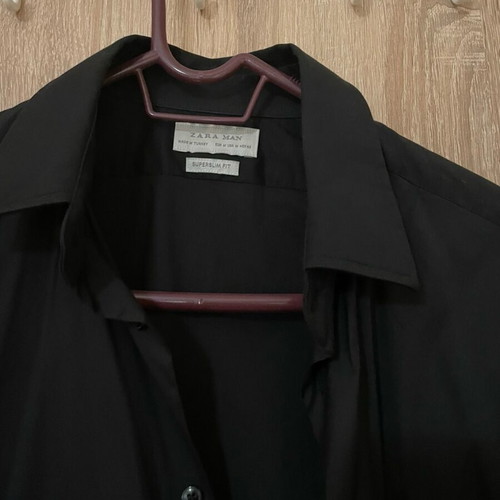 Zara men's shirt black like new, size M