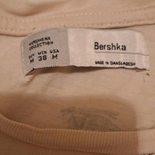Unisex white Bershka T-Shirt with prints like new size M