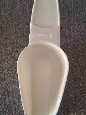 Mini scoop and egg separator Tupperware new