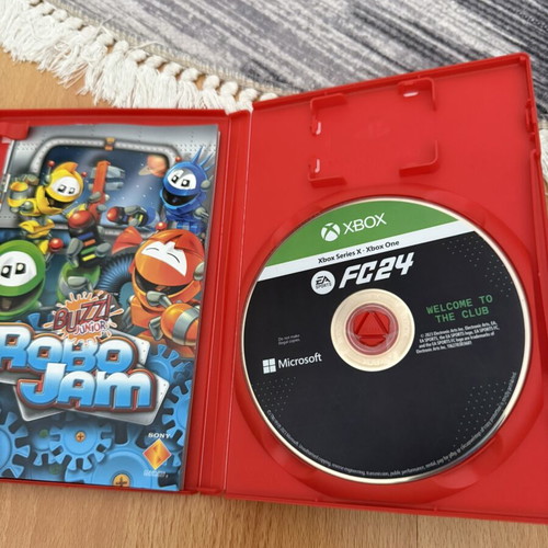 FC 24 Xbox One game