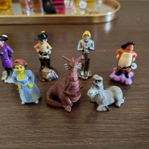 Kinder Shrek toys 2007 Disney like new