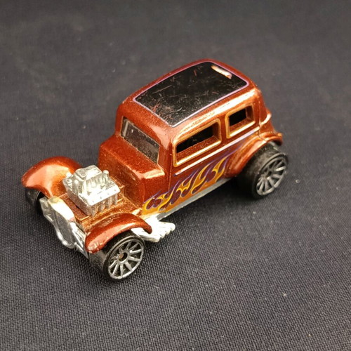 Hot Wheels Mattel die cast '32 Ford Vicky μεταχειρισμένο