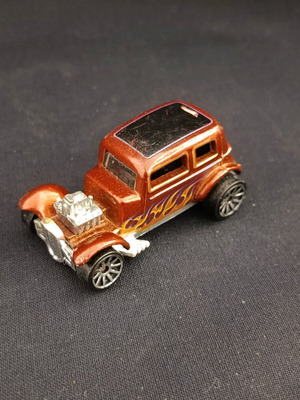 Hot Wheels Mattel die cast '32 Ford Vicky μεταχειρισμένο