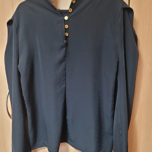Regalinas blouse dark blue thin like new