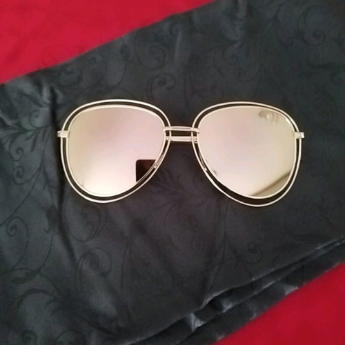 Sunglasses gold with mirror lenses like new