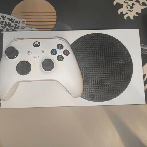 Xbox Series S σαν καινούργιο με κουτί και gamepad