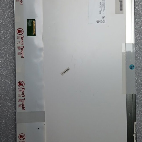 Laptop screen 17.3 used with scratches, functional