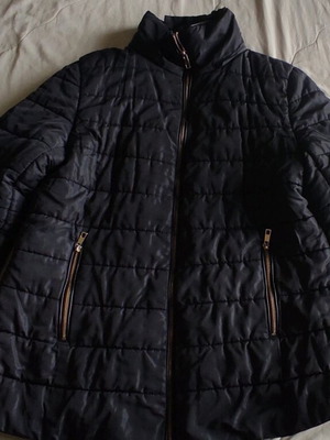 Quilted jacket like new, size XL, black