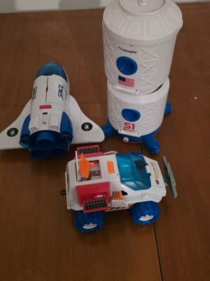 Toys like new, all 3 together
