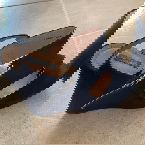 Πλατφόρμες μεταχειρισμένες, μαύρες καστόρινες, μέγεθος 38, 11 εκ.