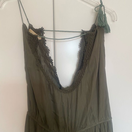 Maxi dress used with slit and V neckline size M