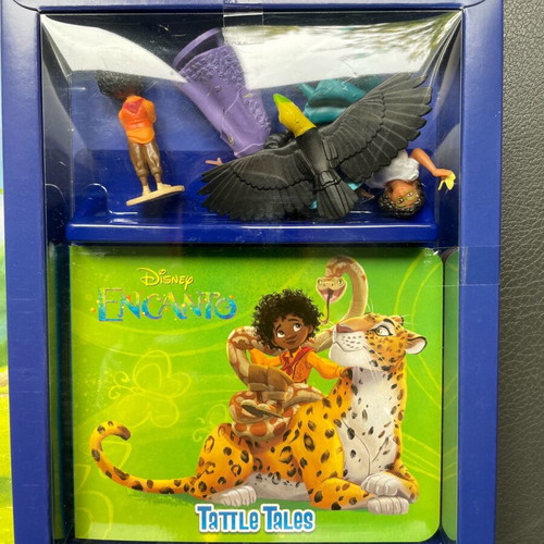 Disney Encanto Tattle Tales playset brand new with 4 figures and book