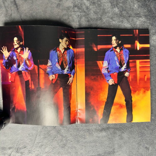 Michael Jackson This Is It mini album like new from 2009 concert ticket