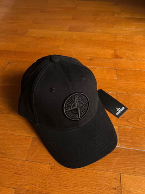 Stone Island cap καινούργιο με μαύρο logo, αφορετο