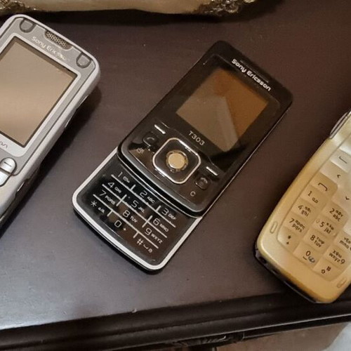 Old Nokia and Sony Ericsson cell phones used, set of 3