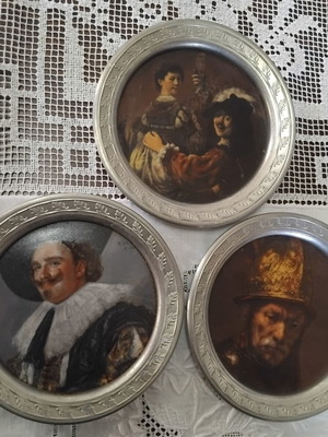 Σετ 3 vintage διακοσμητικά σουβέρ/πιάτα, πορσελάνη και κασσίτερος