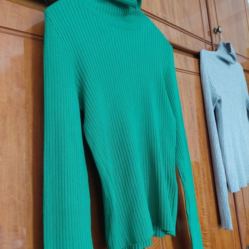 Bershka turtleneck tops like new, pack of two, gray and green, size L
