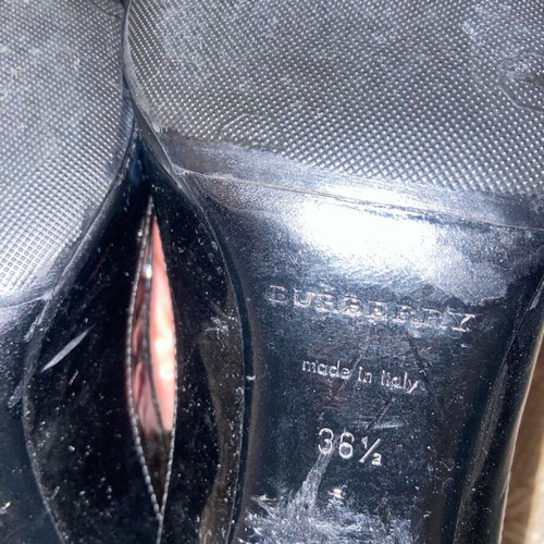 Burberry low heels like new, size 36.5, black