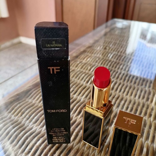 Tom Ford Lip Stick Satin Matte La Woman Classic Red new