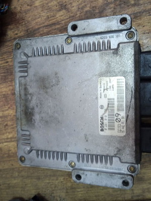 Peugeot 307 Engine Control ECU Module Bosch 0281010779 used