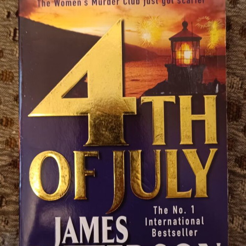 4th of July by James Patterson foreign language book like new